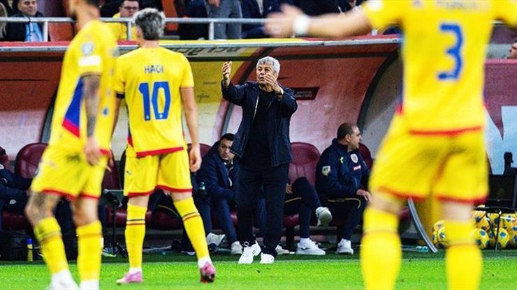 ROMANYA MİLLİ FUTBOL TAKIMI OYUNCULARI HANGİ TAKIMDAN? Romanya Milli Futbol Takımı Aday Kadrosu Kaynak:Cnnturk.com Türkiye Romanya Milli maç öncesinde Romanya Millî Futbol Takımı