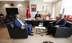 Sağlık Bakanı Kemal Memişoğlu, Ardahan ziyaretinde sağlık yatırımlarını değerlendirirken, “İdeal