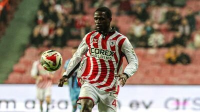 Kaynak:İHA Samsunspor, geçtiğimiz pazar günü sahasında oynadığı Gaziantep FK müsabakasında