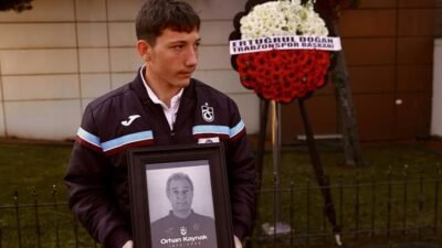 Kaynak:Cnnturk.com Geçirdiği kalp krizi sonrası hayatını kaybeden Orhan Kaynak için