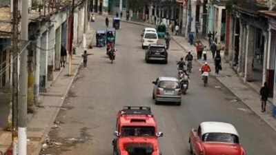 ABD Başkanı Donald Trump, İran yönetiminin pes edeceğini savunarak, daha