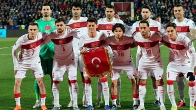 Kaynak:Cnnturk.com Kosova’yı play-off finalinde 1-0 mağlup ederek Dünya Kupası biletini
