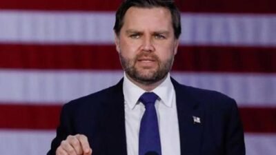 ABD-İran müzakerelerinde anlaşmazlık! Vance: Son ve en iyi teklifimizi yaptık İran devlet televizyonu, Pakistan’ın başkenti İslamabad’da düzenlenen İran-ABD görüşmelerinin sona