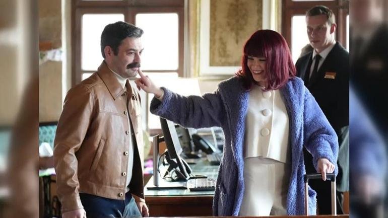 Kaynak:CNN TÜRK Kanal D ekranlarında fırtınalar estiren Uzak Şehir dizisi.