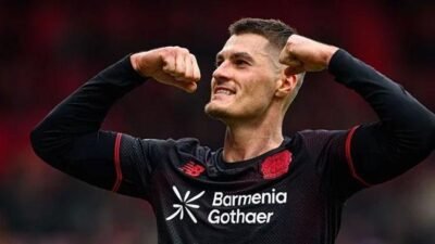 Kaynak:Fanatik ÇALIŞMALAR HIZ KAZANDI&nbsp; Beşiktaş Yönetimi, yeni sezon öncesi hücum