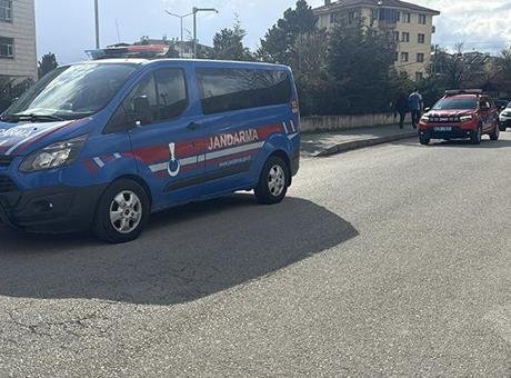 Bolu Belediyesine ‘İrtikap’ soruÅŸturması! 4 şüpheli mahkemeye çıkarıldı Bolu Cumhuriyet BaÅŸsavcılığınca Bolu Belediyesine yönelik 28 Åžubat’ta baÅŸlatılan soruÅŸturma