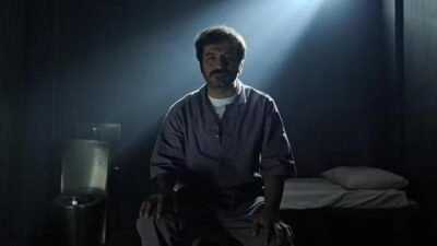 Kaynak:Cnnturk.com Dayı 2 filmi televizyon ekranlarına geliyor. Dayı 2 filmi