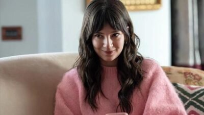 Delikanlı dizisi Dila kimdir? Mina Demirtaş kaç yaşında ve nereli? Kaynak:Cnnturk.com Melis Sezen ve Mert Ramazan Demir‘in başrollerinde yer aldığı