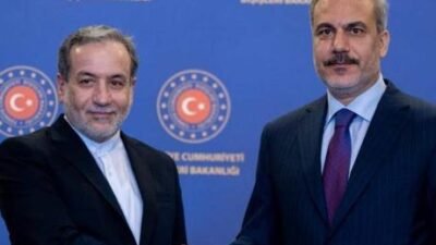 Dışişleri Bakanı Hakan Fidan’dan telefon diplomasisi: İranlı ve Pakistanlı mevkidaşı ile görüştü Dışişleri Bakanlığı kaynaklarından alınan bilgiye göre, Fidan’ın Arakçi ile yaptığı