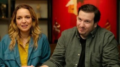 Kaynak:Cnnturk.com Erdal ile Ece filmi konusu ve oyuncu kadrosuyla dikkatleri