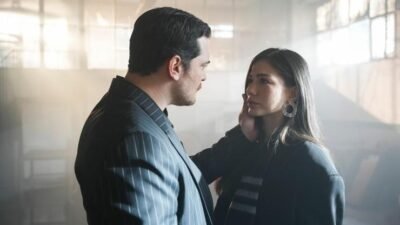 PARTİ SLOGANLARI DA EŞREF TEK’TEN! Dizinin popüler repliklerinden “Siz hepiniz