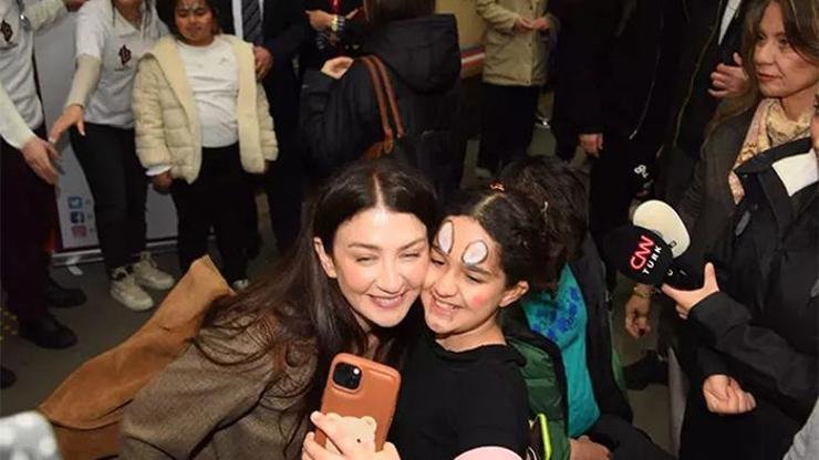 Çocuk kliniği bahçesinde gerçekleşen etkinliğe Kanal D’nin sevilen dizisi, TİMSBİ