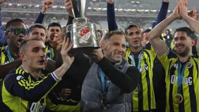 Kaynak:AA Fenerbahçe ile 13 Eylül 2025’te sözleşme imzalayan Domenico Tedesco,