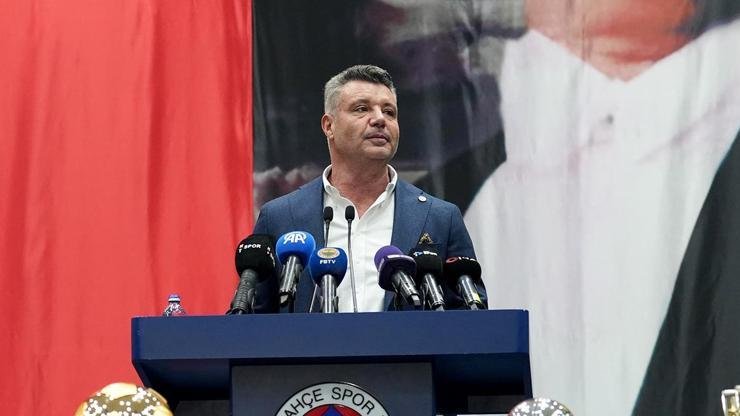 Kaynak:AA Kemerburgaz’da bulunan Orion Film Platosu’ndaki organizasyonda başkan Saran’ın yanı