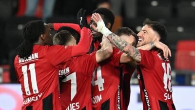 Kaynak:Cnnturk.com Trendyol Süper Lig’in 30. haftasında&nbsp;Gaziantep&nbsp;FK&nbsp;ile Zecorner Kayserispor,&nbsp;Gaziantep&nbsp;Büyükşehir Belediyesi Stadı’nda&nbsp;karşı