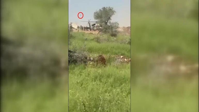 İsrail askerleri, yaralanan bir askeri tahliye etmek için zamanla yarışırken,