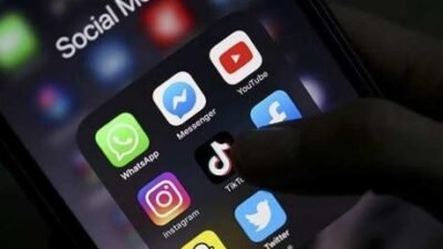 İngiltere Başbakanı Keir Starmer, sanal medya hesabından yaptığı paylaşımda, çocukların