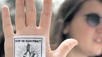 Demokrat Parti milletvekili Gilad Kariv, düzenlemenin iptali için Yüksek Mahkeme’ye