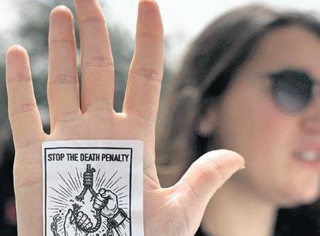 İsrail muhalefetinden idam yasasına itiraz Demokrat Parti milletvekili Gilad Kariv, düzenlemenin iptali için Yüksek Mahkeme’ye