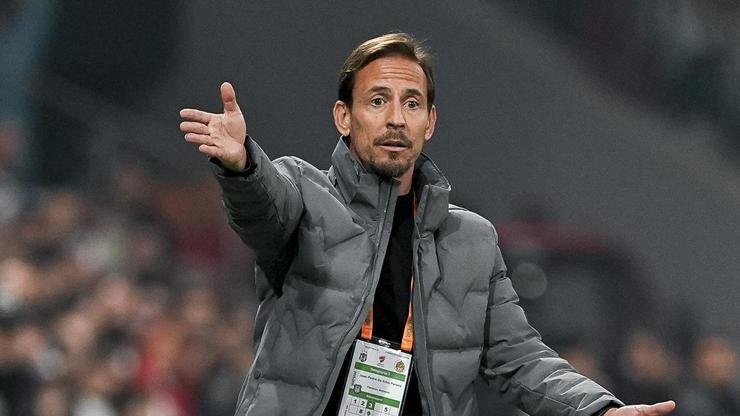 Kaynak:Cnnturk.com Ziraat Türkiye Kupası çeyrek finalinde konuk olduğu Beşiktaş’a 3-0’lık