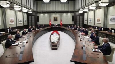 Kaynak:Cnnturk.com Kabine Toplantısı 20 Nisan 2026 Pazartesi günü gerçekleştirilecek. Kamuoyunun