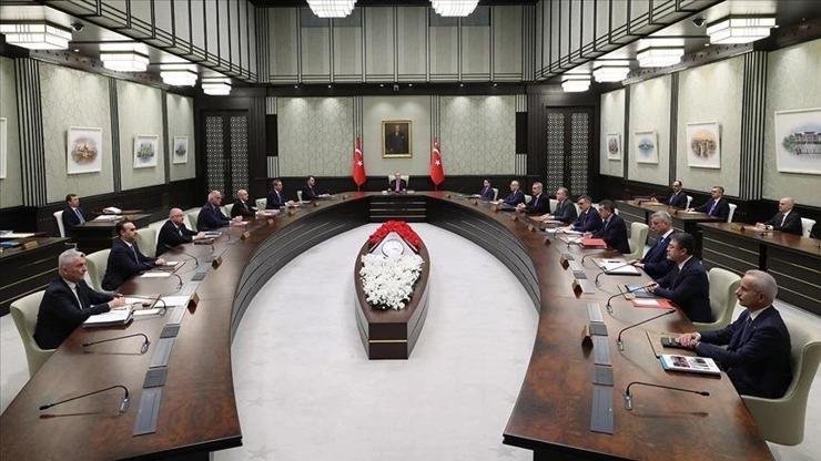 Kaynak:Cnnturk.com Kabine Toplantısı 20 Nisan 2026 Pazartesi günü gerçekleştirilecek. Kamuoyunun