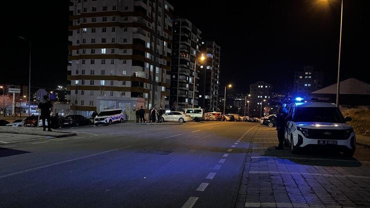 Furkan KAVUKLU/ KAYSERİ, (DHA)- KAYSERİ’nin Melikgazi ilçesinde iki grup arasında