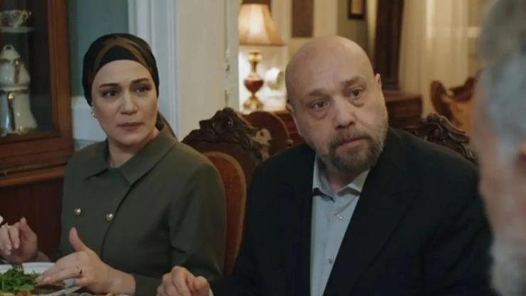 Kaynak:Cnnturk.com Son günlerde Kızılcık Şerbeti dizisinin ekranlara veda edeceğine ilişkin