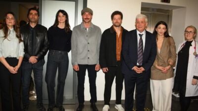 Geçtiğimiz günlerde dizinin oyuncuları, Cerrahpaşa Pediatri Şenliği kapsamında Cerrahpaşa Tıp