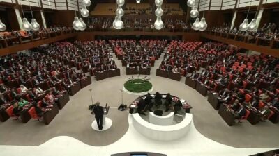 Kaynak:CNN TÜRK Mecliste yoklama talebine yeni kurallar getiriliyor. Türkiye Gazetesi’nin