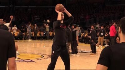 Kaynak:CNN TÜRK NBA’de normal sezon bitti, şimdi devlerin sahnesinde Play-Off