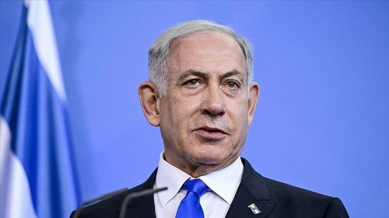 Netanyahu’dan tartışma yaratacak sözler: “Altyapıları bombalıyoruz” Kaynak:CNN TÜRK İsrail Başbakanı Binyamin Netanyahu, İran’a yönelik saldırılara ilişkin