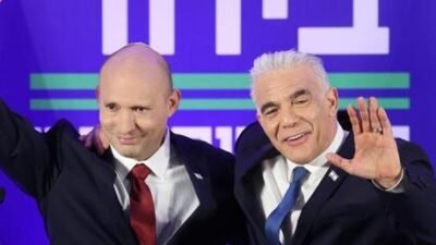 İsrail’de daha önce bir koalisyon hükümeti dahilinde dönüşümlü olarak başbakanlık