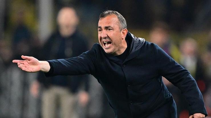 Kaynak:Cnnturk.com Trendyol Süper Lig’in 30. haftasında Fenerbahçe ile deplasmanda 2-2