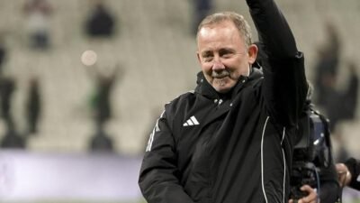 Kaynak:Cnnturk.com Trendyol Süper Lig’in 29. haftasında Antalyaspor’u 4-2 mağlup eden