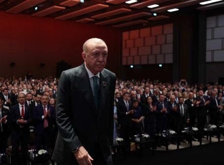 Alman Der Spiegel dergisinin internet sitesinde yayımlanan “Erdoğan barış güvercini