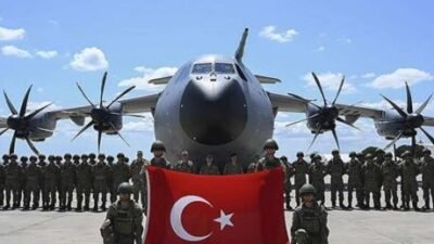 Yunanistan’ın büyük partilerinden biri olan PASOK milletvekili Pavlos Geroulanos, Atina-Ankara