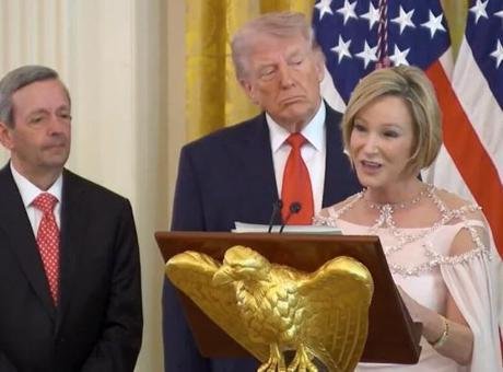 MİLLİYET.COM.TR / ABD Başkanı Donald Trump’ın kişisel dini danışmanlarından Paula