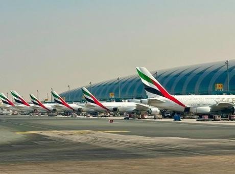 Son dakika kararlarını duyurdular! İranlıların ülkeye girişi yasaklandı Emirates Havayolları’nın internet sayfasında yer alan uyarıda, İran pasaportu taşıyan