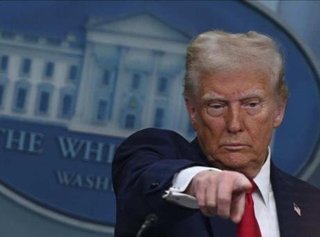 Trump ‘bulursak yargılayacağız’ dedi, İsrailli gazeteci paylaşımı apar topar sildi! İran’da ABD uçağının düşürüldüğü haberlerinin hemen ardından “pilotlardan birinin kurtarıldığını,