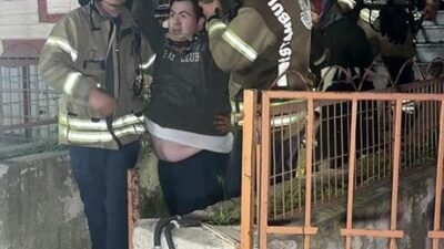 Yangın, saat 21.30 sıralarında Gümüşpala Mahallesi Atlı Sokak’taki 4 katlı