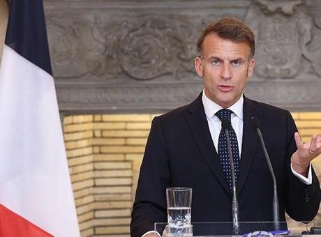 Confavreux, Fransa Dışişleri Bakanlığının haftalık basın toplantısında gazetecilerin sorularını yanıtladı.