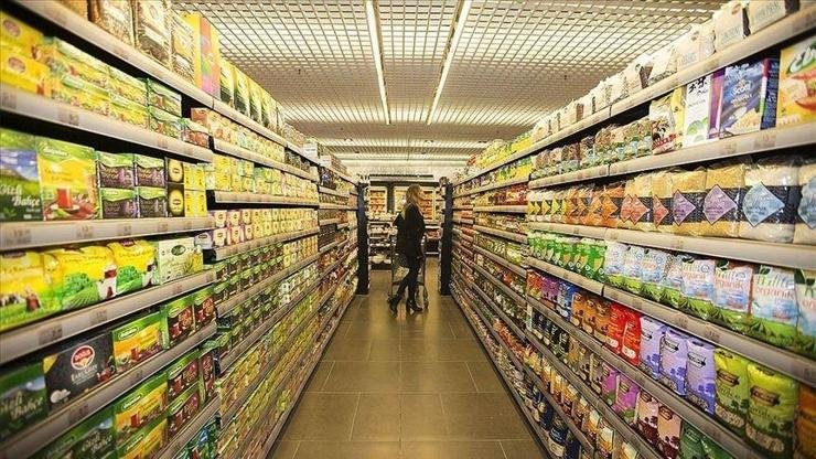 Kaynak:Cnnturk.com 1 Mayıs İşçi Bayramı’nın gelmesiyle vatandaşlar, marketlerin çalışma saatlerini