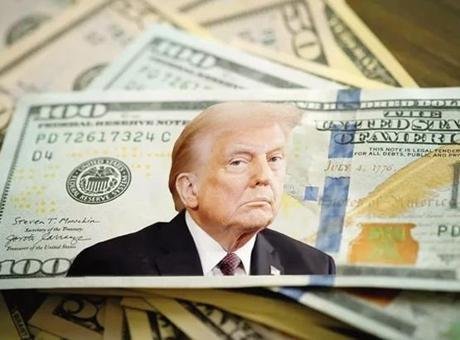 250 dolarlık banknotlara Trump resmi! ABD bu iddiayla çalkalanıyor ABD yönetiminin, üzerinde Başkan Donald Trump’ın resminin olacağı 250 dolarlık