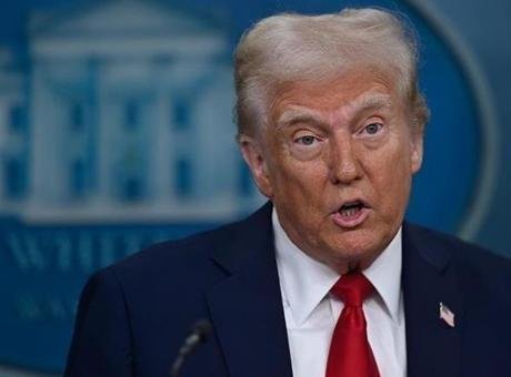 Trump, Florida’nın Palm Beach şehrinde dün akşam düzenlenen bir etkinlikte