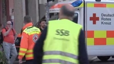 Polis, şehir merkezinde meydana gelen olayda, birden fazla yaralı olduğunu