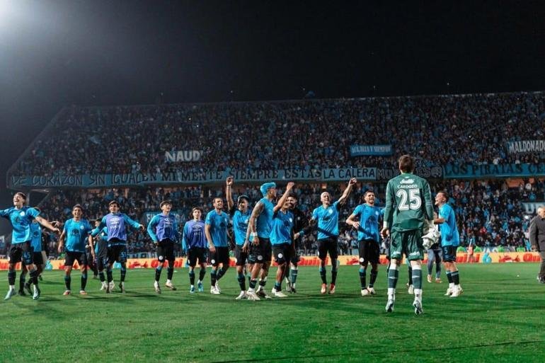 GÜNEY AMERİKA’DA KUPA HEYECANI DORUKTA Arjantin futbolunun kendine has ateşli