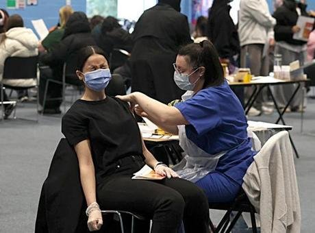 İngiltere’de Reading bölgesinde görülen menenjit vakalarının ardından bir öğrencinin hayatını