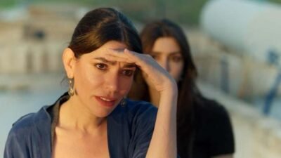 Cihan’ın konağın terasında Alya, Cihan Deniz ve Serhat’la birlikte uçurtma