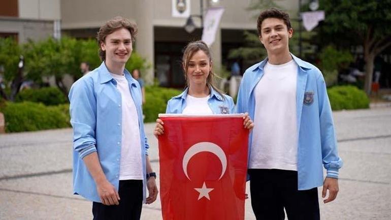 19 MAYIS RUHUNU YAŞATTILAR Geleceğin yıldız adaylarından oluşan Daha 17